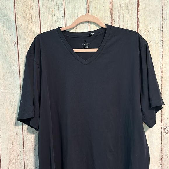 NWT Everlane The Essential Organic V-Neck Tee - Picture 7 of 10